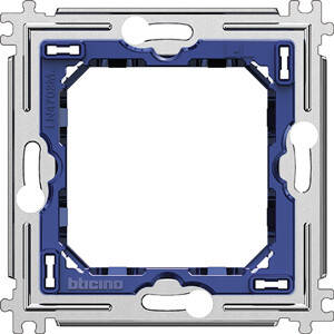 Product van Frame / Steun  BTicino Living Light LN4702M