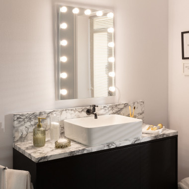 Badezimmerspiegel mit LED-Licht 70x50 cm Essauira