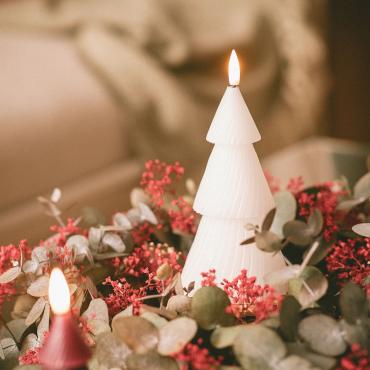 Candela LED Cera Naturale Albero di Natale con Batteria 15 cm Bianco